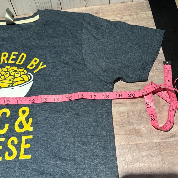 Powered By Mac & Cheese T-Shirt - Picture 3 of 4